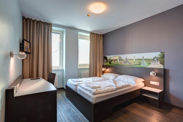 MEININGER Hotel Wien Downtown Sissi image 3